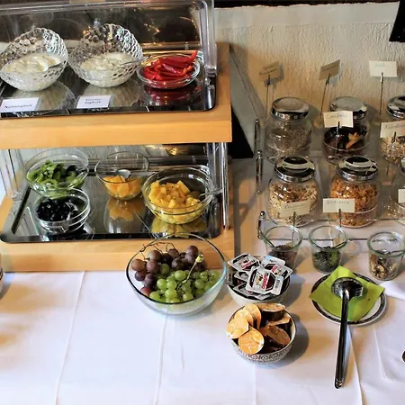 Und Weber 3* Amoeneburg